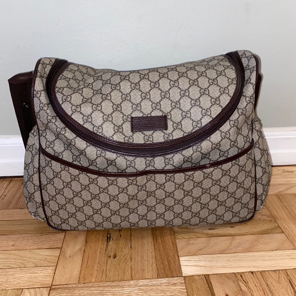 Gucci large monogram diaper bag - Picture 4 of 13